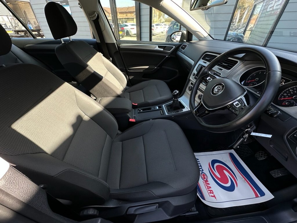 Used Volkswagen Golf 2014 for sale - 77734234: Photo 9