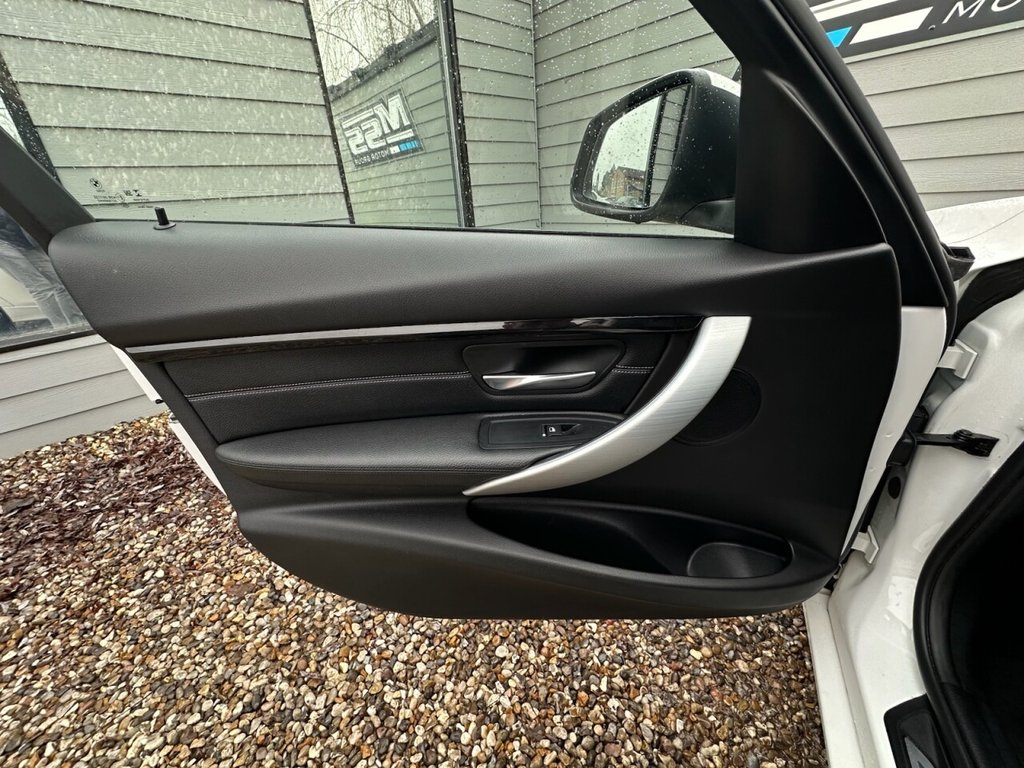 Used BMW 3 Series 2018 for sale - 77288438: Photo 14