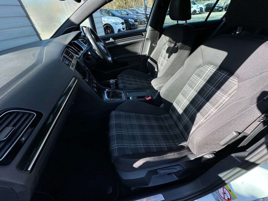 Used Volkswagen Golf 2014 for sale - 77765507: Photo 13