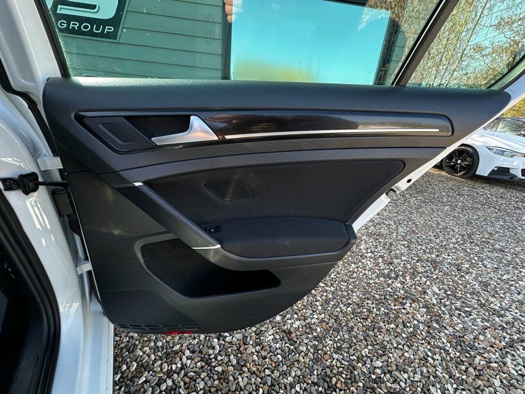 Used Volkswagen Golf 2014 for sale - 77765507: Photo 19