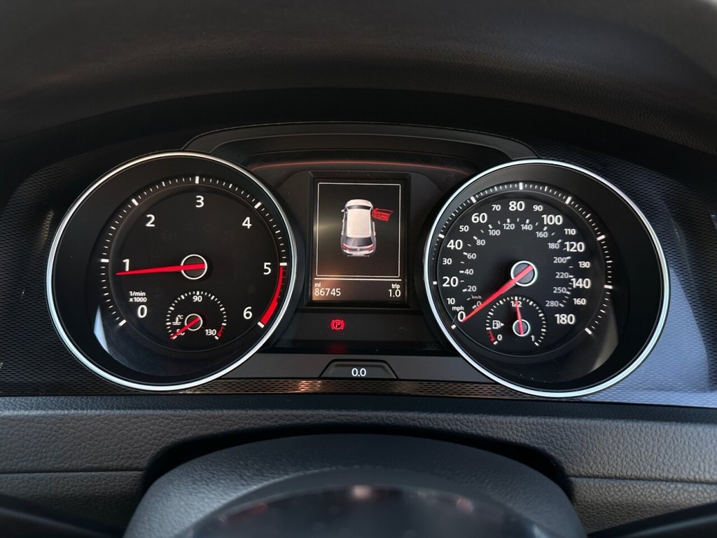 Used Volkswagen Golf 2014 for sale - 77765507: Photo 22