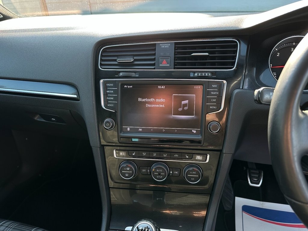 Used Volkswagen Golf 2014 for sale - 77765507: Photo 23