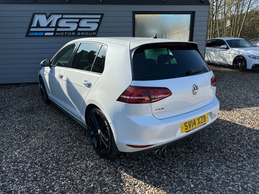 Used Volkswagen Golf 2014 for sale - 77765507: Photo 3