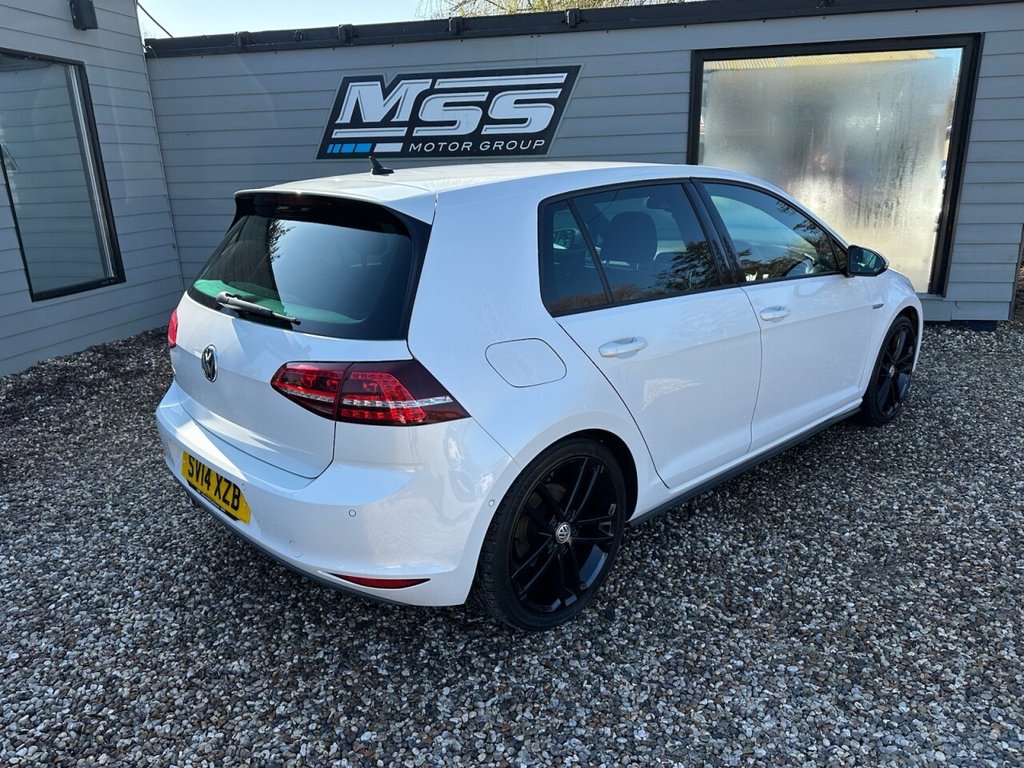 Used Volkswagen Golf 2014 for sale - 77765507: Photo 5