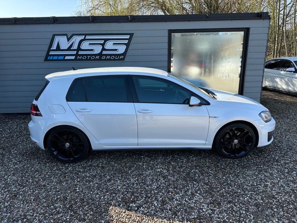 Used Volkswagen Golf 2014 for sale - 77765507: Photo 6