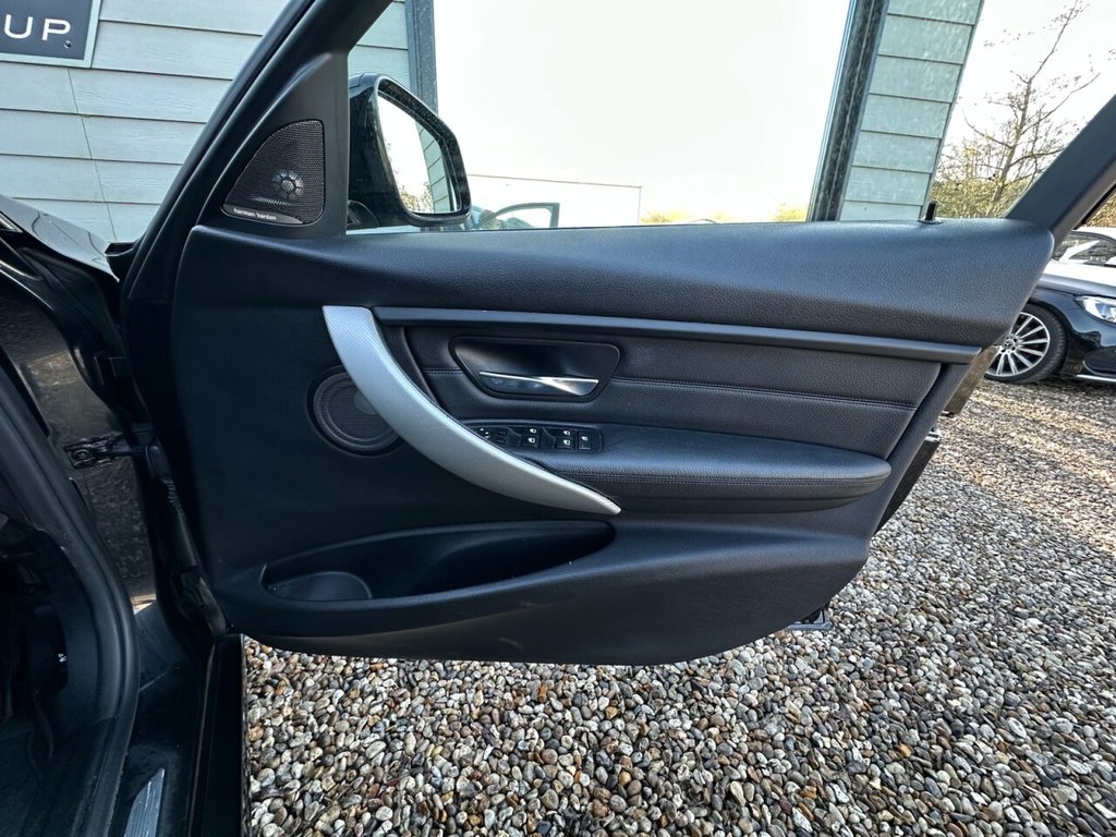 Used BMW 3 Series 2015 for sale - 77667741: Photo 11