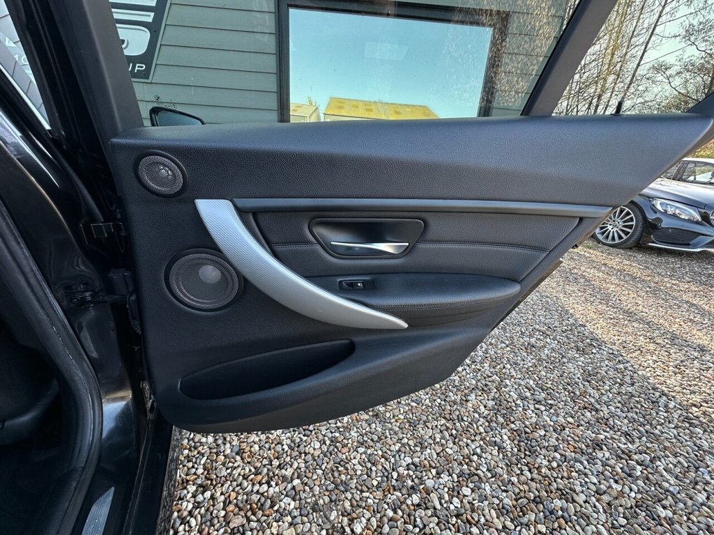 Used BMW 3 Series 2015 for sale - 77667741: Photo 13