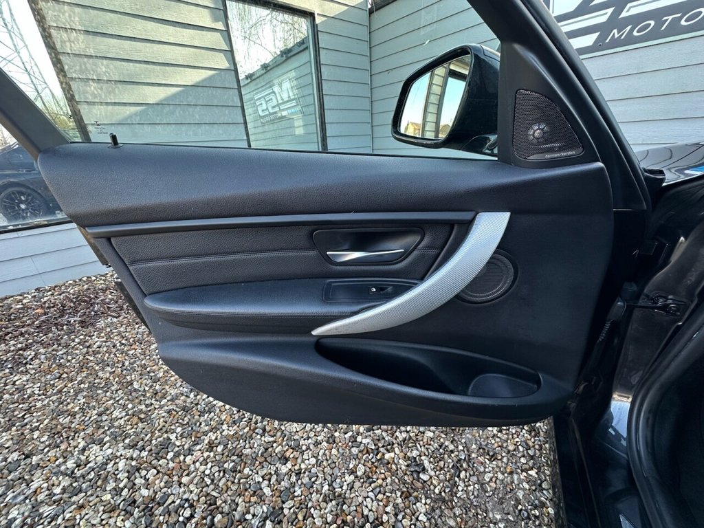 Used BMW 3 Series 2015 for sale - 77667741: Photo 16