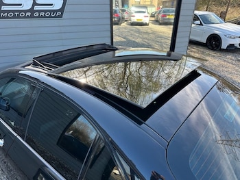 Used Mercedes-Benz C Class 2015 for sale - 77734853: Photo