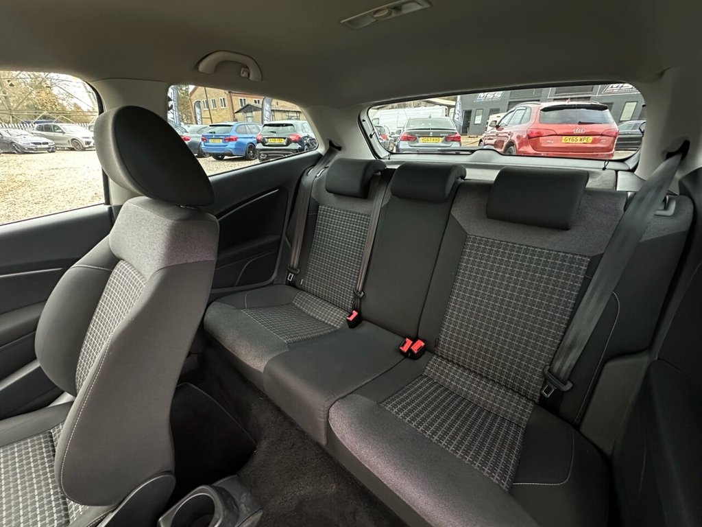 Used Volkswagen Polo 2015 for sale - 76883626: Photo 23