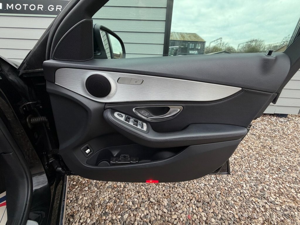 Used Mercedes-Benz C Class 2015 for sale - 78088335: Photo 11