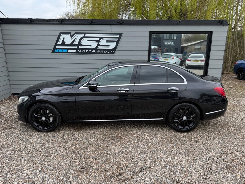 Used Mercedes-Benz C Class 2015 for sale - 78088335: Photo 2