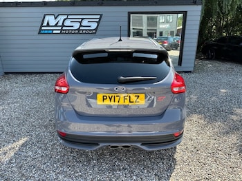 Used Ford Focus 2017 for sale - 75527882: Photo