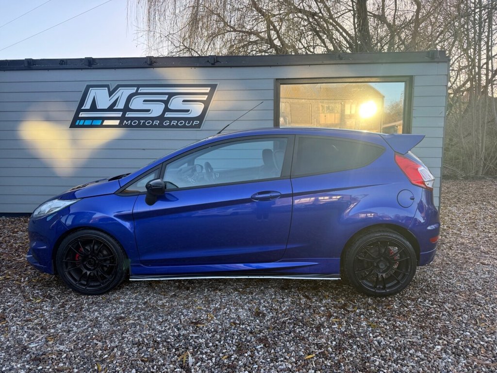 Used Ford Fiesta 2017 for sale - 77014336: Photo 2