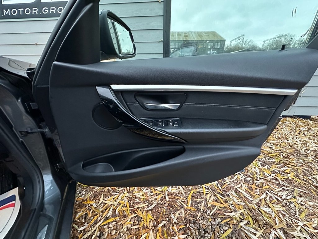 Used BMW 3 Series 2016 for sale - 76950179: Photo 11