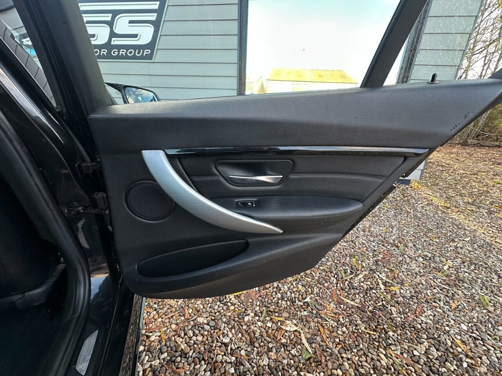 Used BMW 3 Series 2015 for sale - 76740262: Photo 18