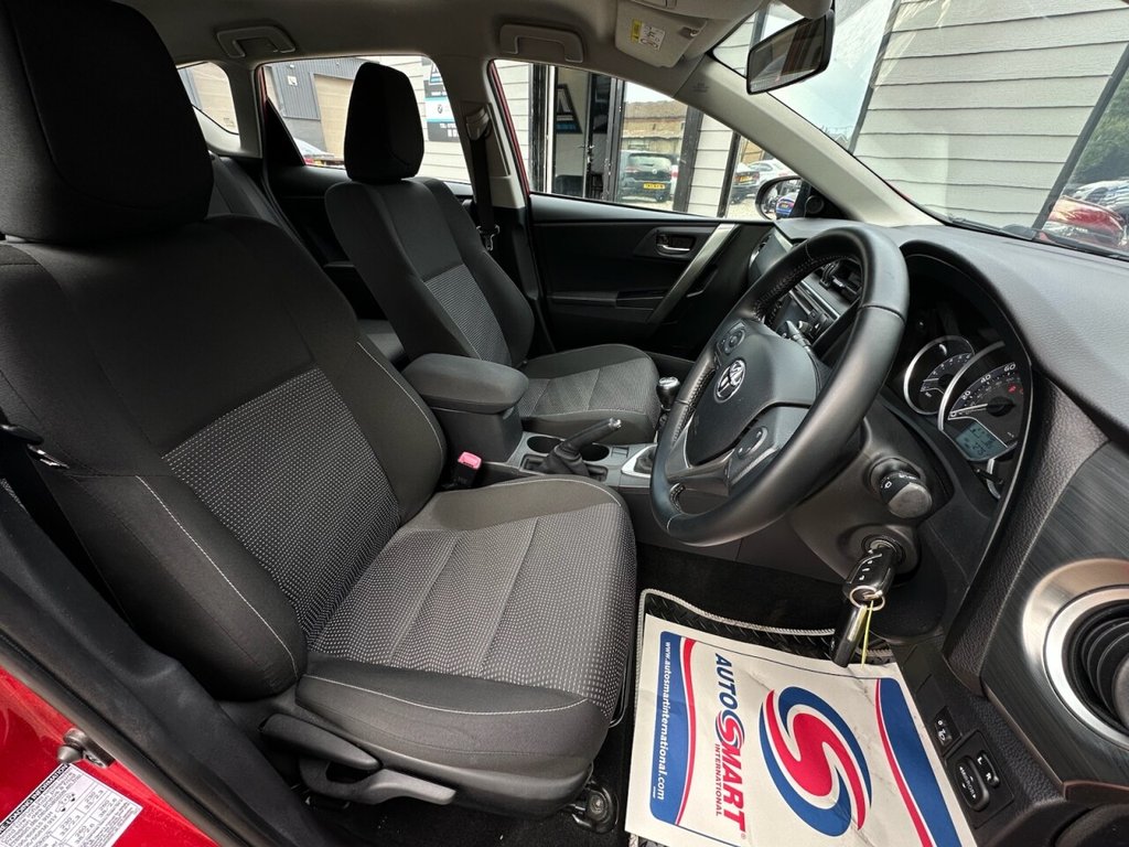 Used Toyota Auris 2013 for sale - 77200325: Photo 10