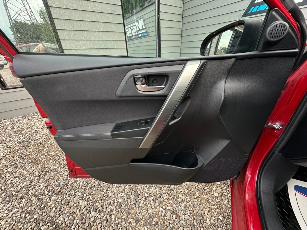 Used Toyota Auris 2013 for sale - 77200325: Photo 14