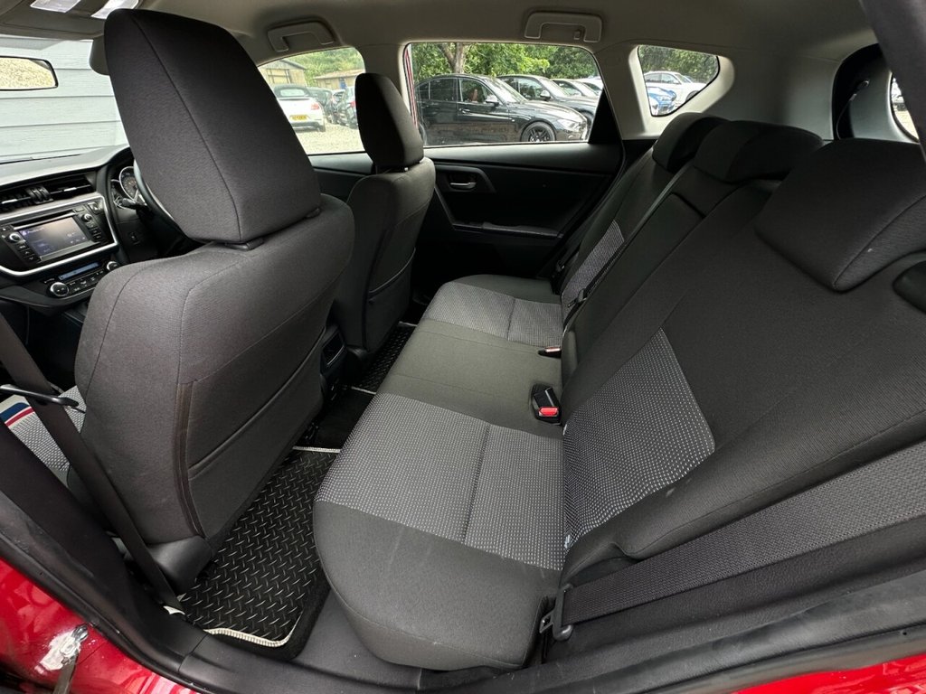 Used Toyota Auris 2013 for sale - 77200325: Photo 15