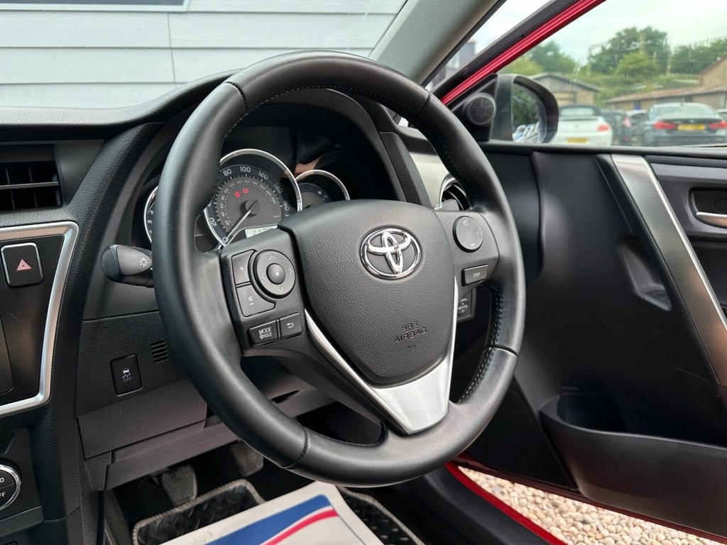 Used Toyota Auris 2013 for sale - 77200325: Photo 26