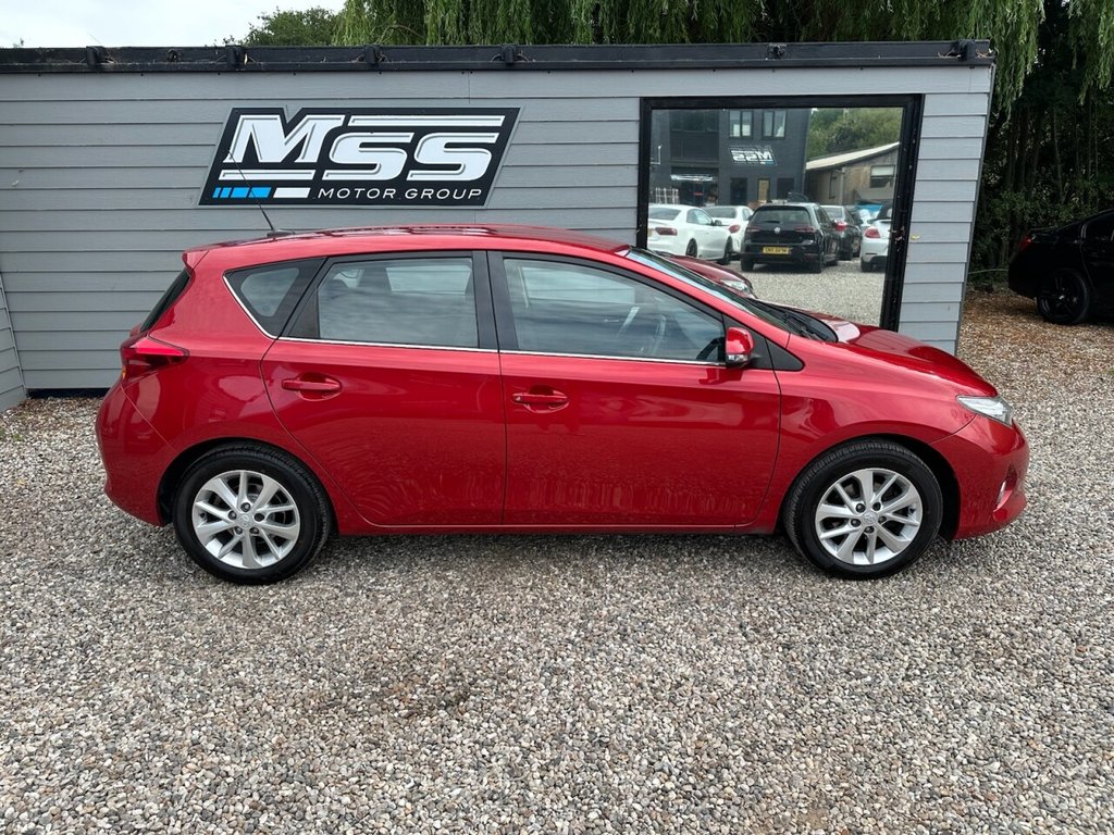 Used Toyota Auris 2013 for sale - 77200325: Photo 6