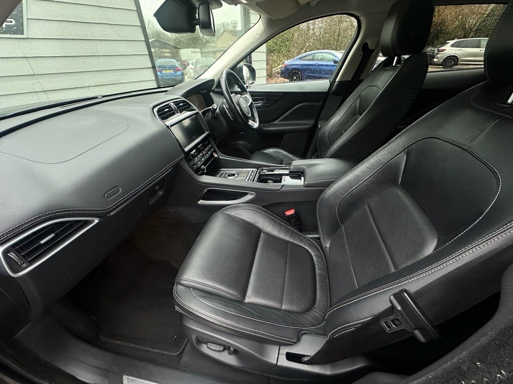 Used Jaguar F-Pace 2017 for sale - 76986026: Photo 12
