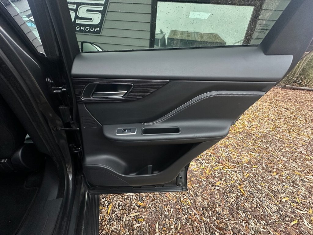 Used Jaguar F-Pace 2017 for sale - 76986026: Photo 18