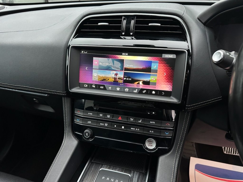 Used Jaguar F-Pace 2017 for sale - 76986026: Photo 25