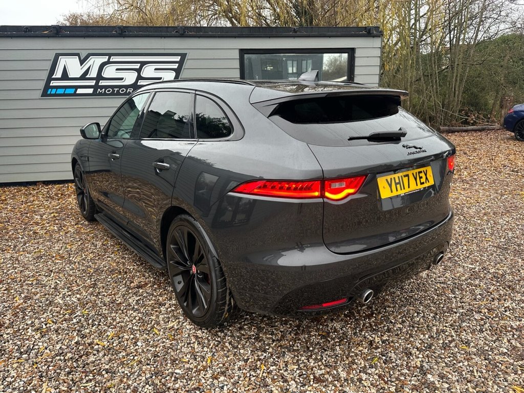 Used Jaguar F-Pace 2017 for sale - 76986026: Photo 3