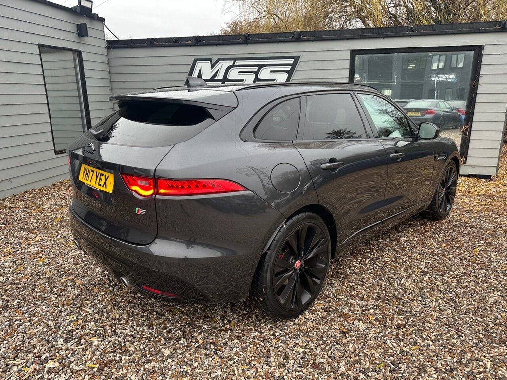 Used Jaguar F-Pace 2017 for sale - 76986026: Photo 5