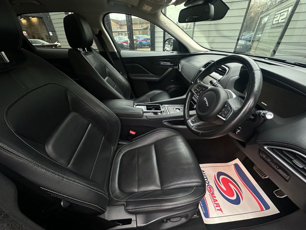 Used Jaguar F-Pace 2017 for sale - 76986026: Photo 9