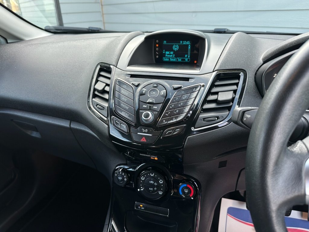 Used Ford Fiesta 2015 for sale - 76570578: Photo 21