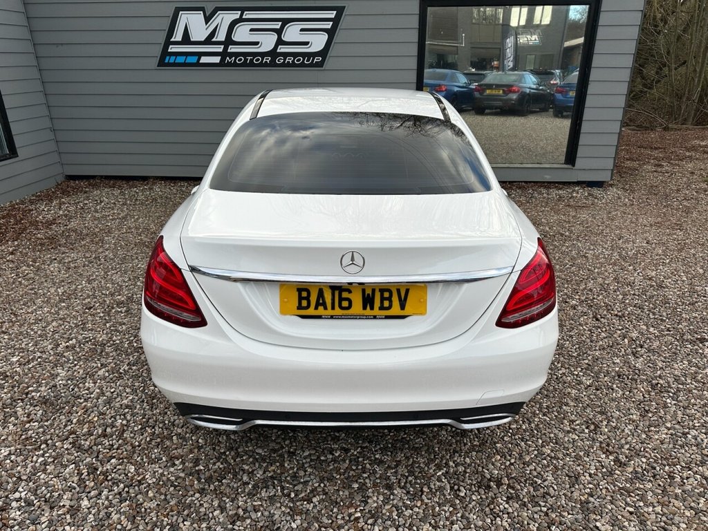 Used Mercedes-Benz C Class 2016 for sale - 77161778: Photo 4