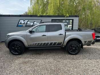 Used Nissan Navara 2020 for sale - 74390895: Photo