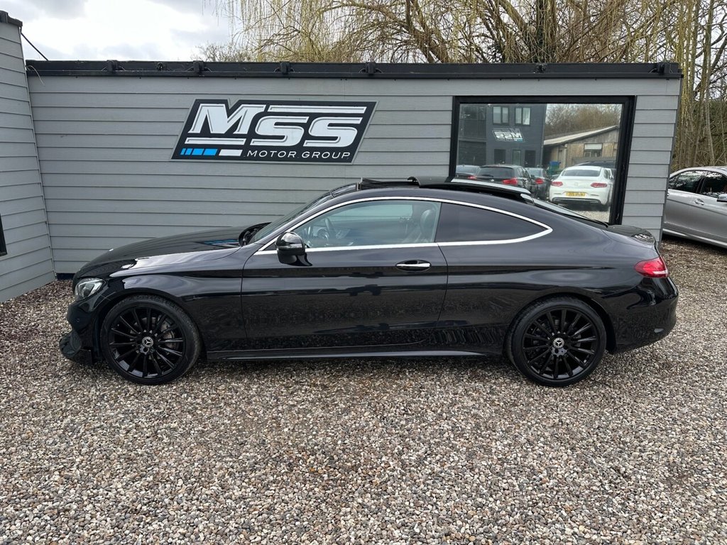 Used Mercedes-Benz C Class 2017 for sale - 77681132: Photo 2