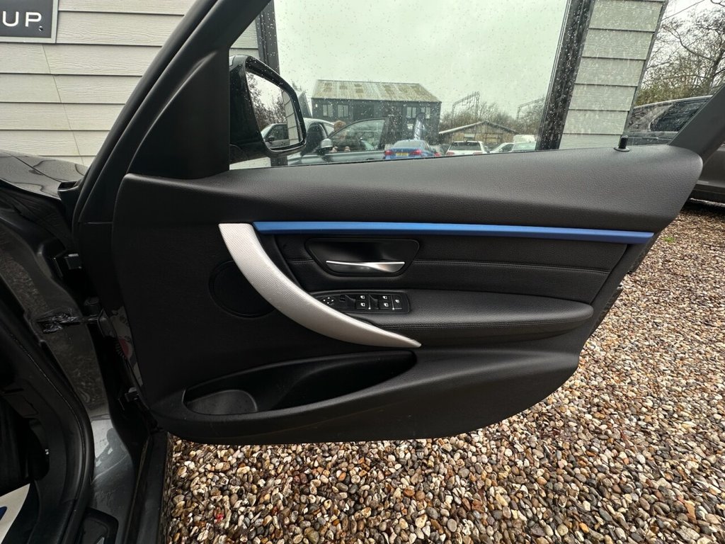 Used BMW 3 Series 2016 for sale - 77288237: Photo 11