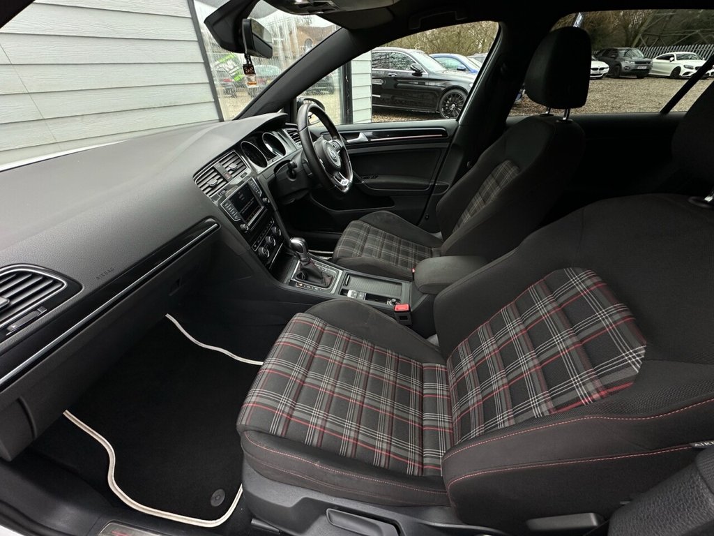 Used Volkswagen Golf 2017 for sale - 77236464: Photo 12