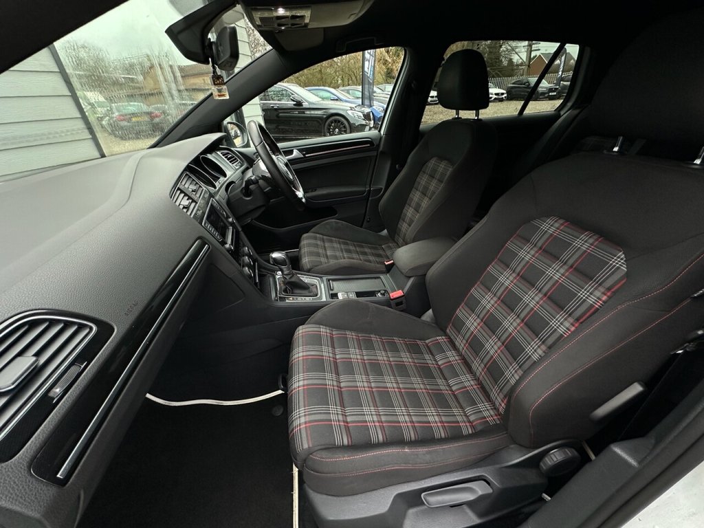 Used Volkswagen Golf 2017 for sale - 77236464: Photo 13