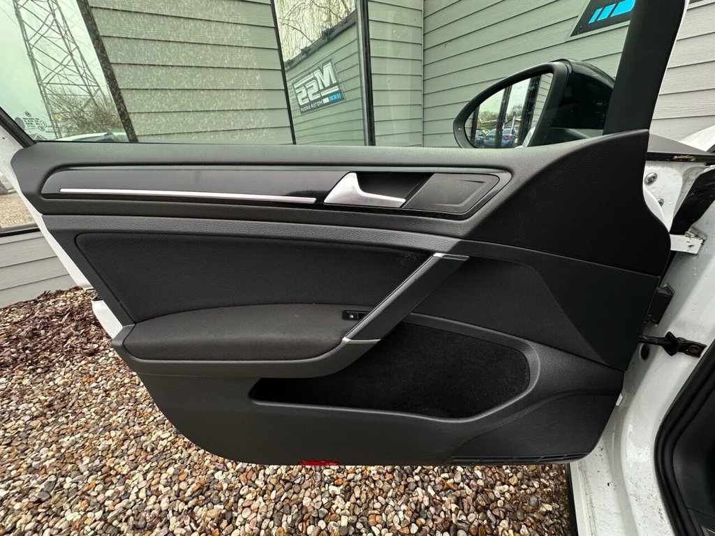 Used Volkswagen Golf 2017 for sale - 77236464: Photo 14