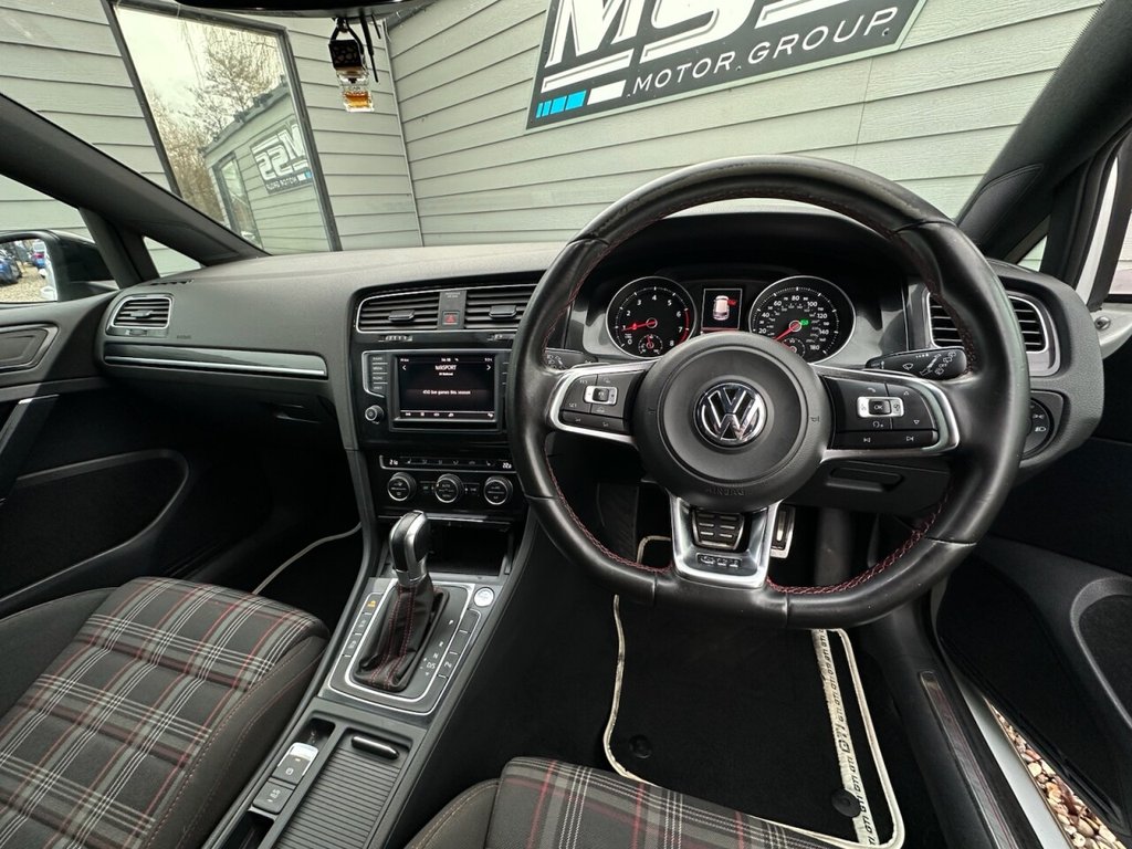 Used Volkswagen Golf 2017 for sale - 77236464: Photo 17