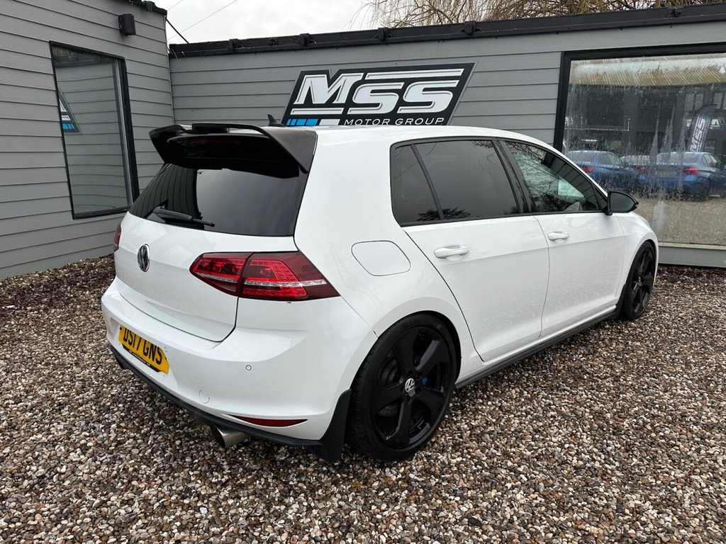 Used Volkswagen Golf 2017 for sale - 77236464: Photo 5