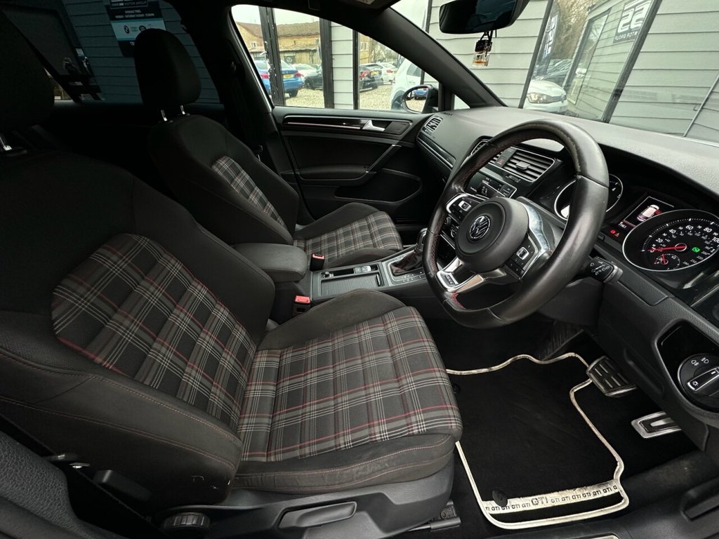 Used Volkswagen Golf 2017 for sale - 77236464: Photo 9