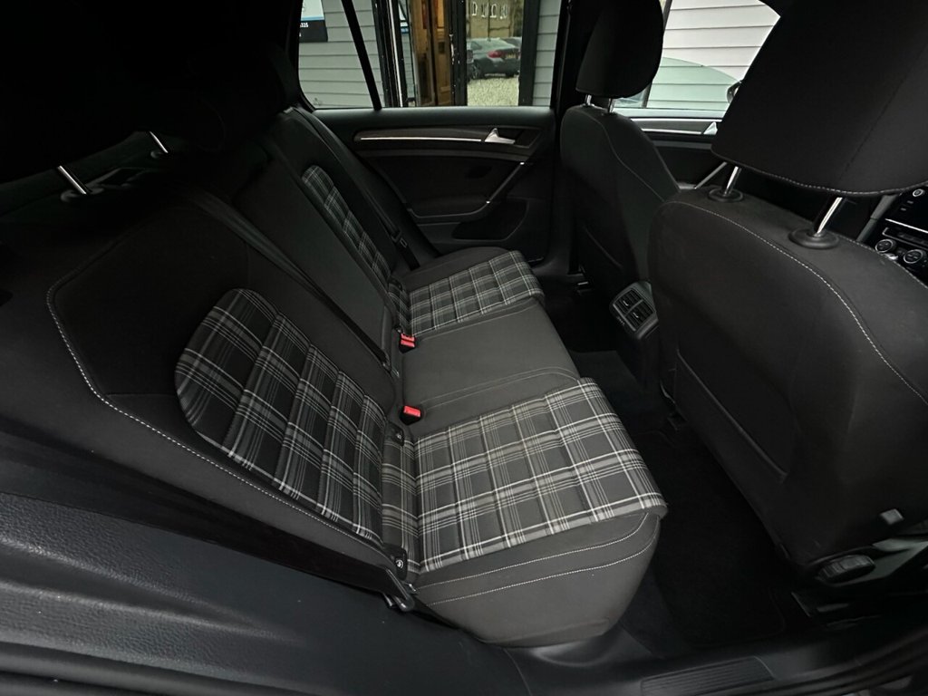 Used Volkswagen Golf 2018 for sale - 76509833: Photo 17