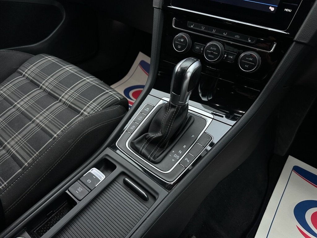 Used Volkswagen Golf 2018 for sale - 76509833: Photo 24