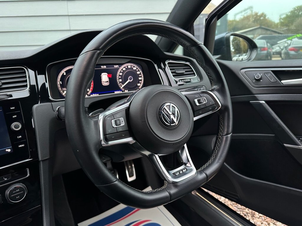 Used Volkswagen Golf 2018 for sale - 76509833: Photo 25