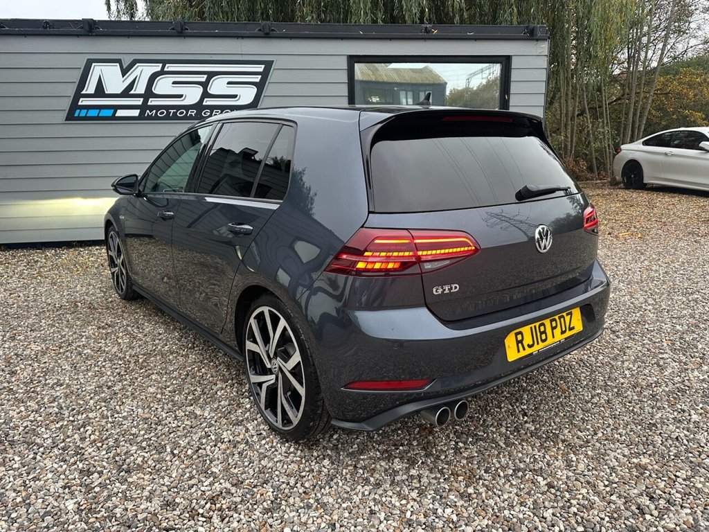 Used Volkswagen Golf 2018 for sale - 76509833: Photo 3