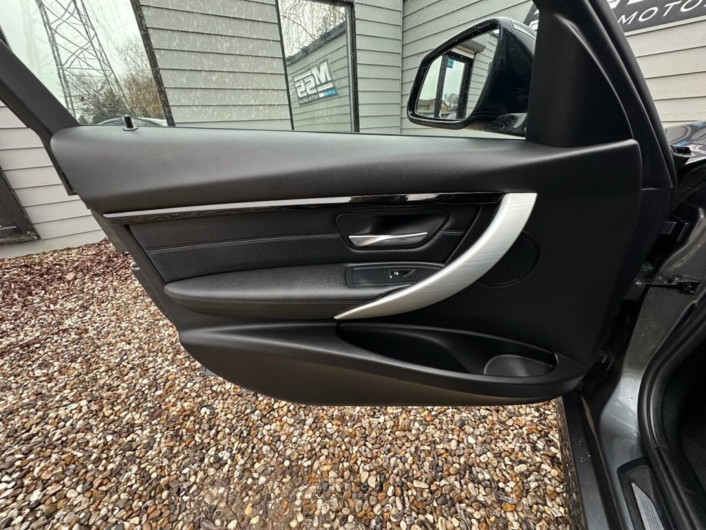 Used BMW 3 Series 2018 for sale - 77212601: Photo 14