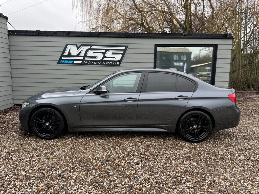 Used BMW 3 Series 2018 for sale - 77212601: Photo 2