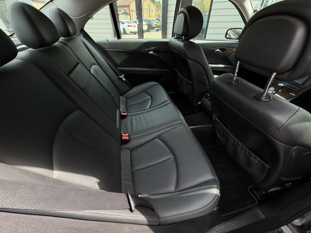 Used Mercedes-Benz E Class 2009 for sale - 78096395: Photo 12