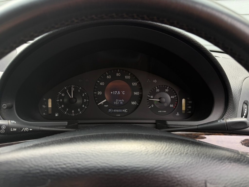 Used Mercedes-Benz E Class 2009 for sale - 78096395: Photo 21